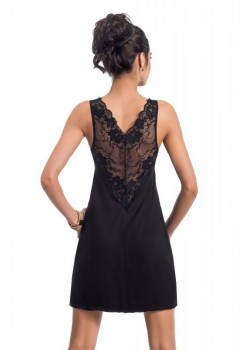 Kristina Нощница в черно